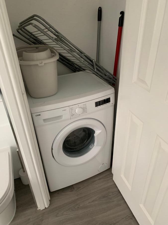 Platform Avenues Apartment 2 With Free Street Parking Kingston upon Hull Exteriér fotografie